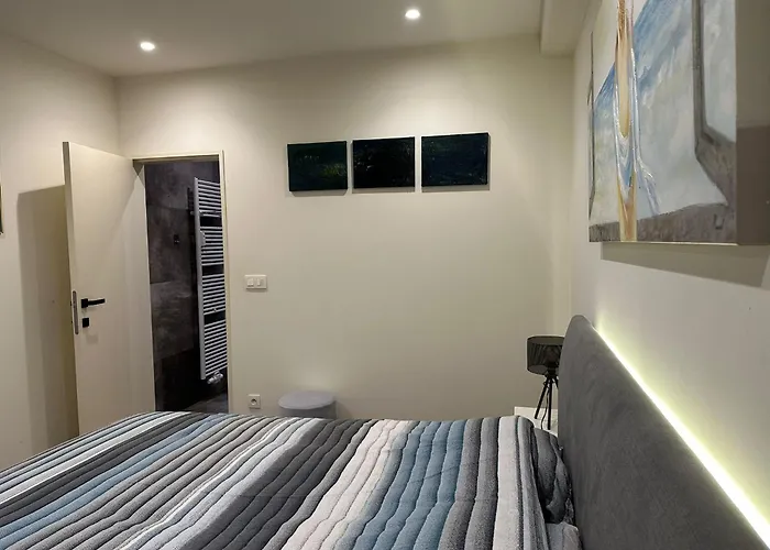 Apartment Renewed Luxurious At Casino *