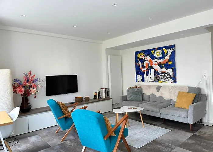 Renewed Luxurious At Casino Apartment