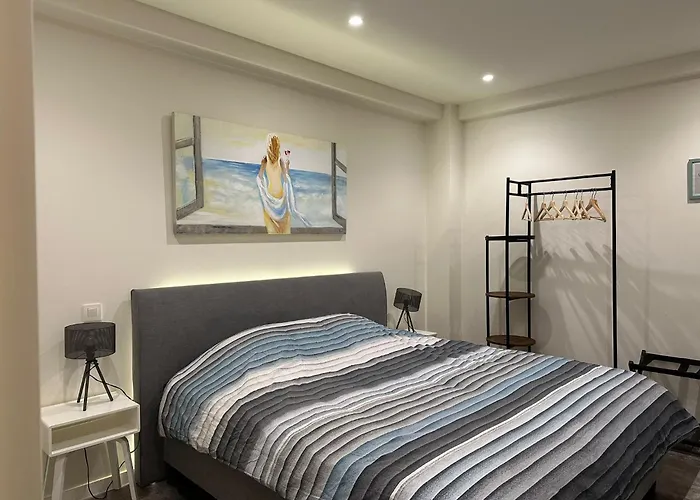 Apartment Renewed Luxurious At Casino *